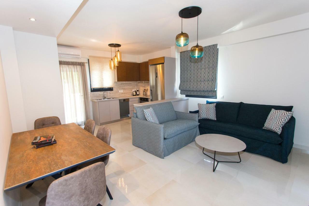 Apartment Moonline Maisonettes & Parga