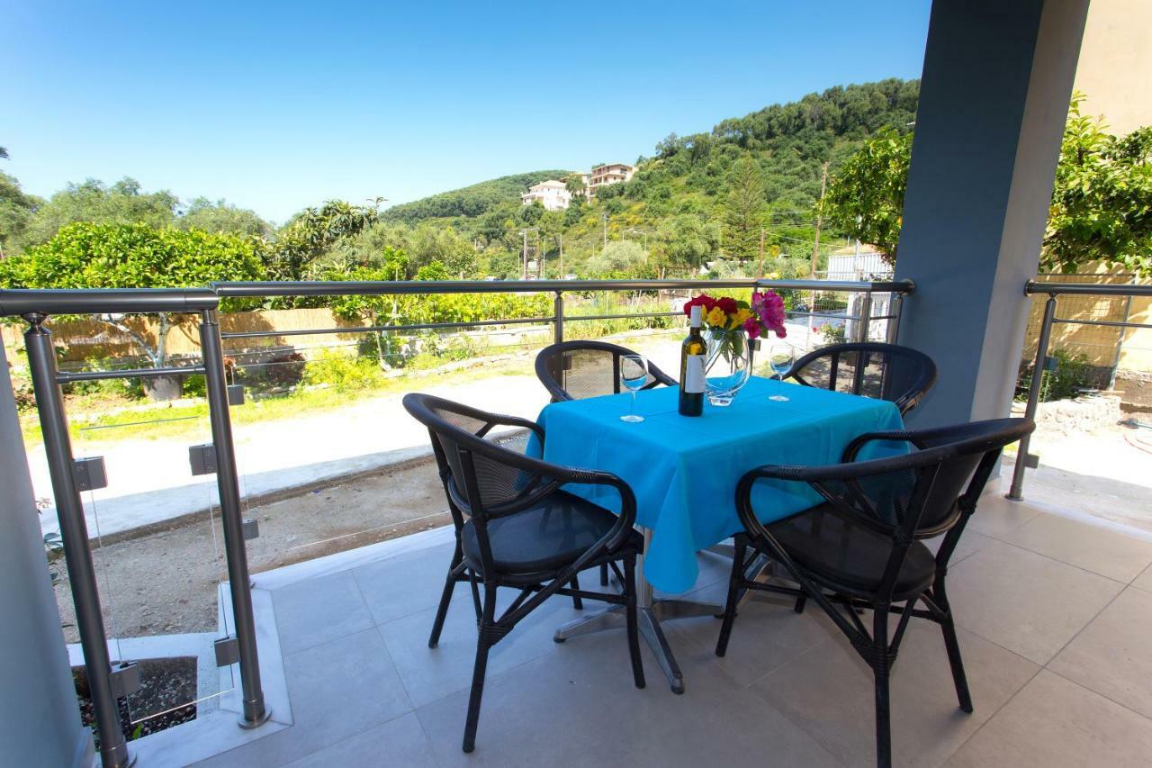 Moonline Maisonettes & Apartment Parga
